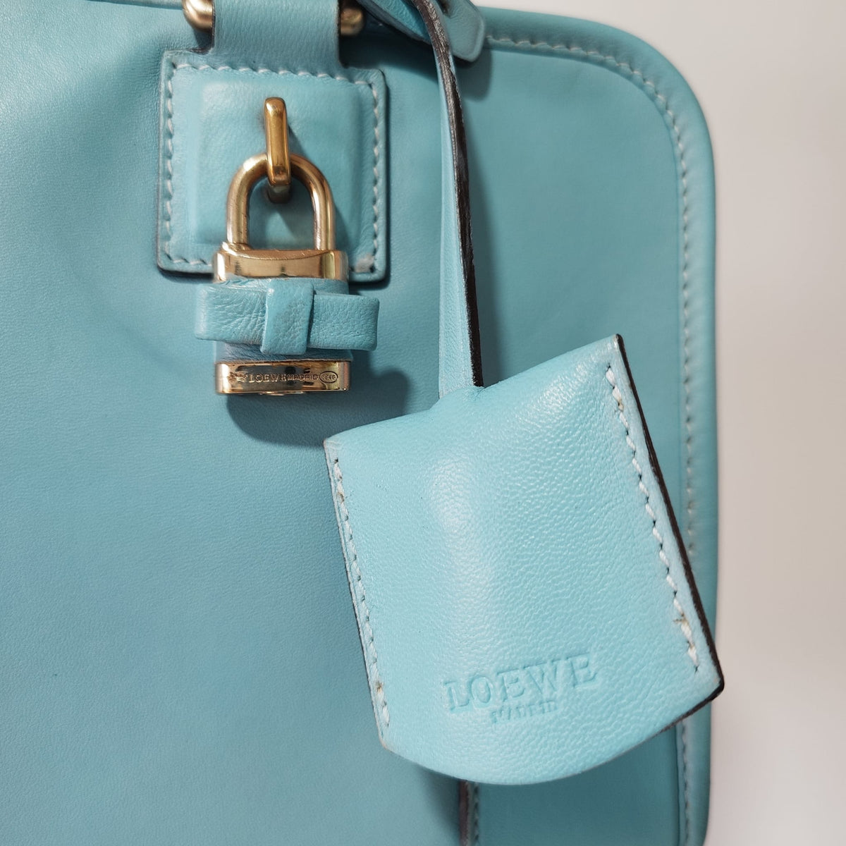 Loewe Amazona de cuero turquesa