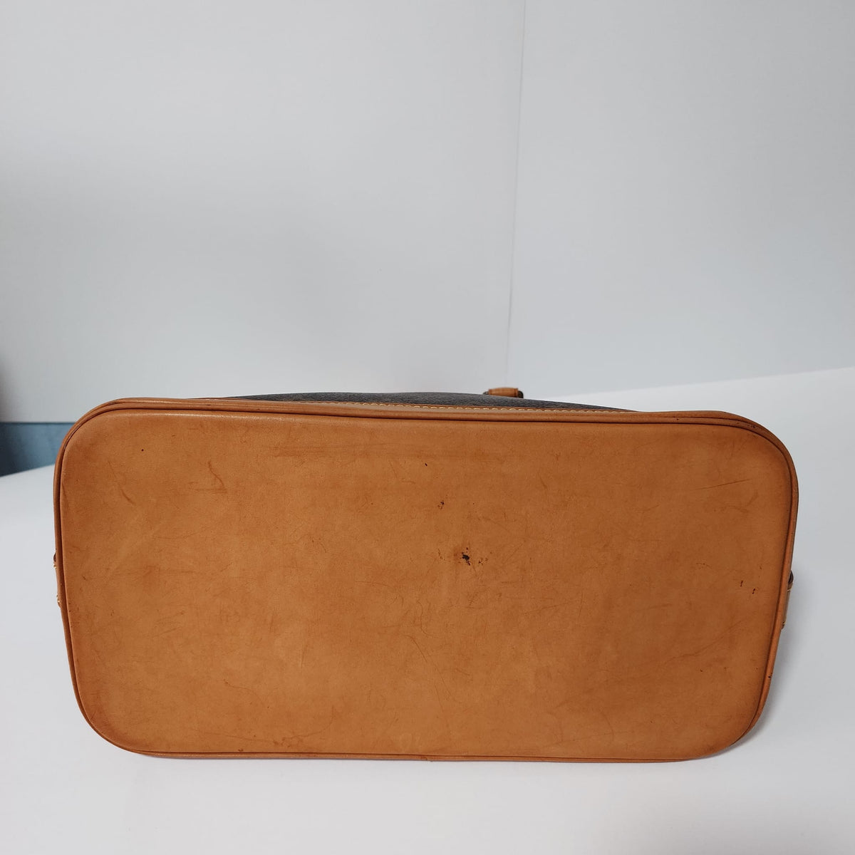 Louis Vuitton Alma Monogram marrón