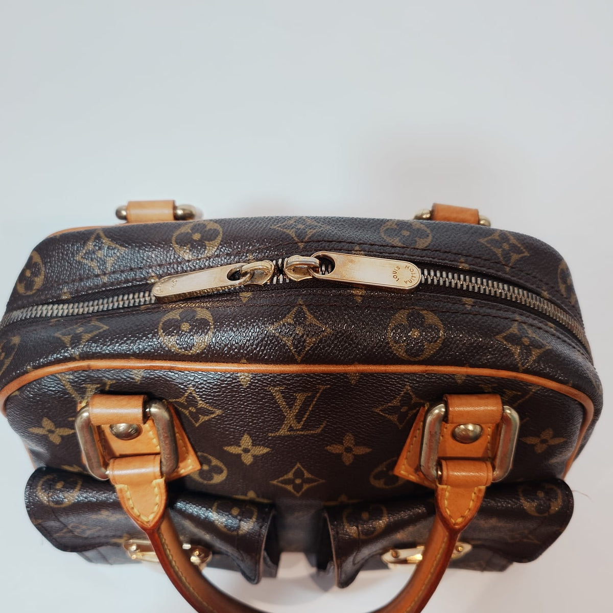 Louis Vuitton Manhattan PM Monogram marrón