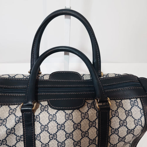Gucci de mano con monograma GG marrón